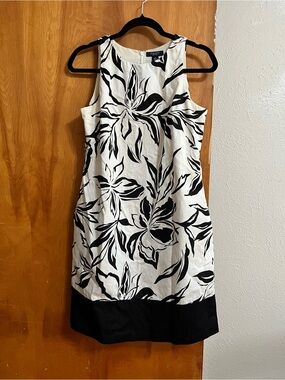 Chaps White Dress with Black Floral Print
